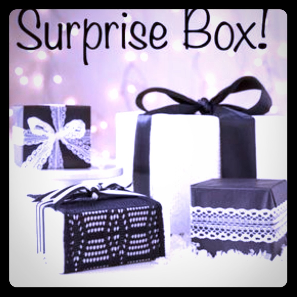 Want a surprise?! Grab a Surprise Box w/ 5 items